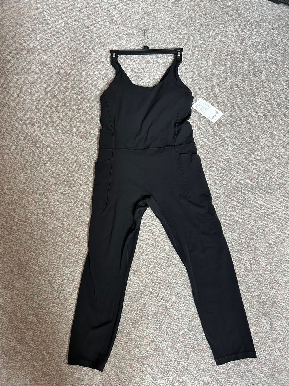 ATHLETA NWT Salutation Stash 7/8 Bodysuit - Black - Size large
